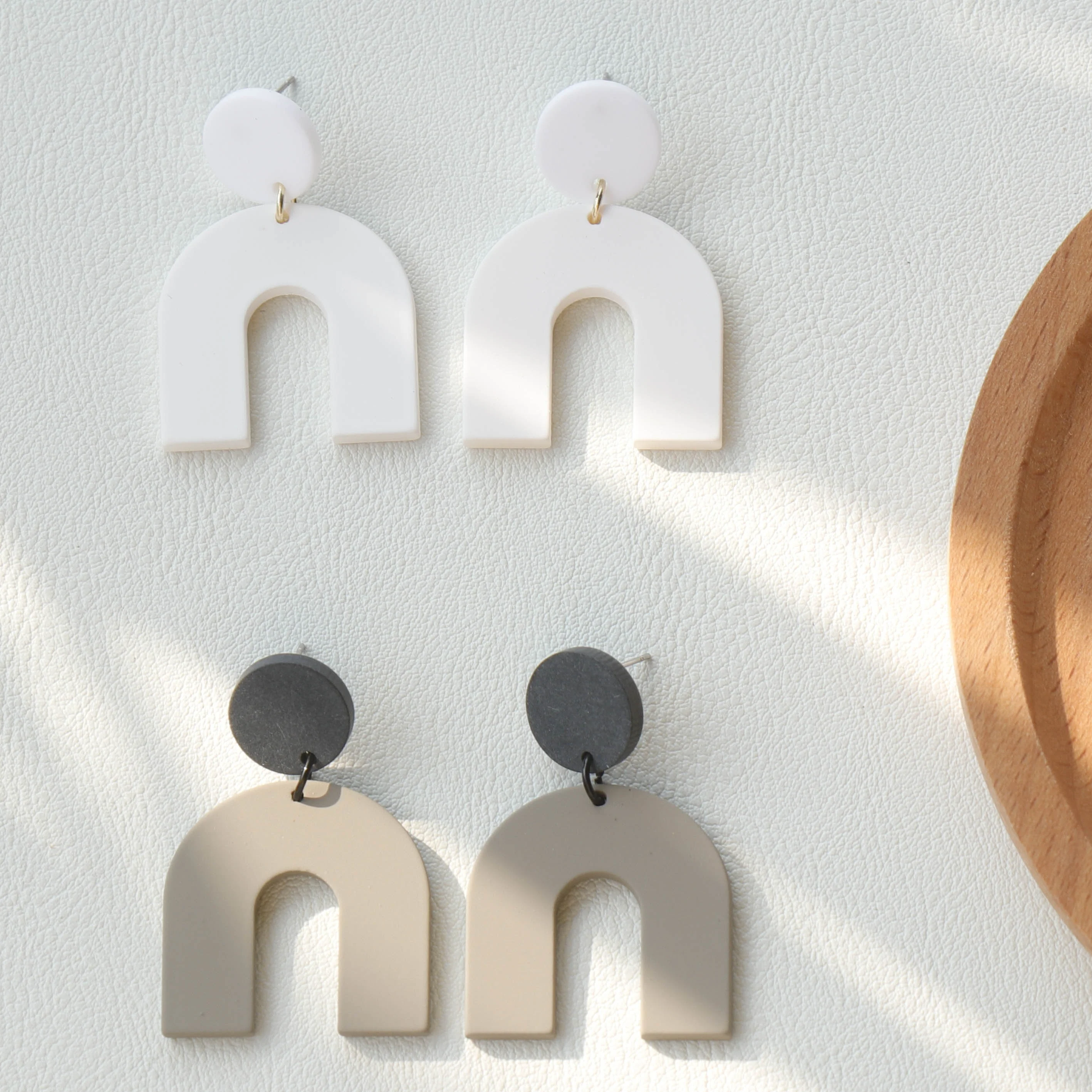 JUHU summer earring for woman jewelry colorful Clay Cute Resin flower earrings For Girl Trendy Earring 2021
JUHU summer earring for woman jewelry colorful Clay Cute Resin flower earrings For Girl Trendy Earring 2021