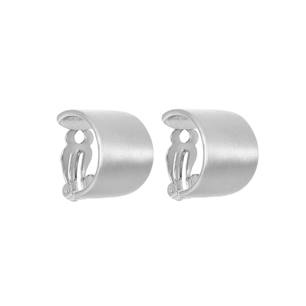 European and American metal earrings C-shaped atmospheric fashion earrings temperament jewelry best-selling 2021 Amazon
European and American metal earrings C-shaped atmospheric fashion earrings temperament jewelry best-selling 2021 Amazon