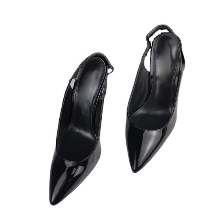 2021 fashion trend metal sandals breathable one-line straps back empty fashion shoes for women
2021 fashion trend metal sandals breathable one-line straps back empty fashion shoes for women