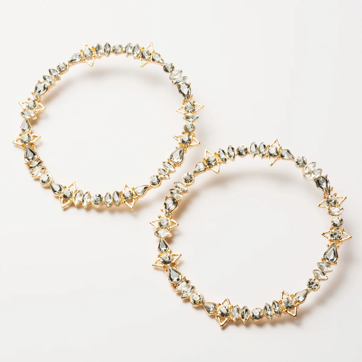 2021 New Arrival Punk Hip Hops Large Hoop Earrings Shiny Rhinestone Crystal Hoop Earring For Party Club
2021 New Arrival Punk Hip Hops Large Hoop Earrings Shiny Rhinestone Crystal Hoop Earring For Party Club