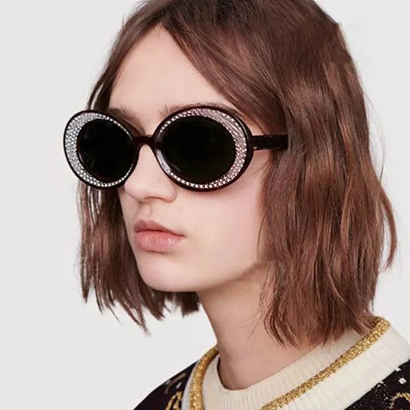 China Vintage Round Sunglass Vendor Shades Bling Fashion Sun Glass Women Retro 2021 Sunglasses, Custom colors
China Vintage Round Sunglass Vendor Shades Bling Fashion Sun Glass Women Retro 2021 Sunglasses, Custom colors