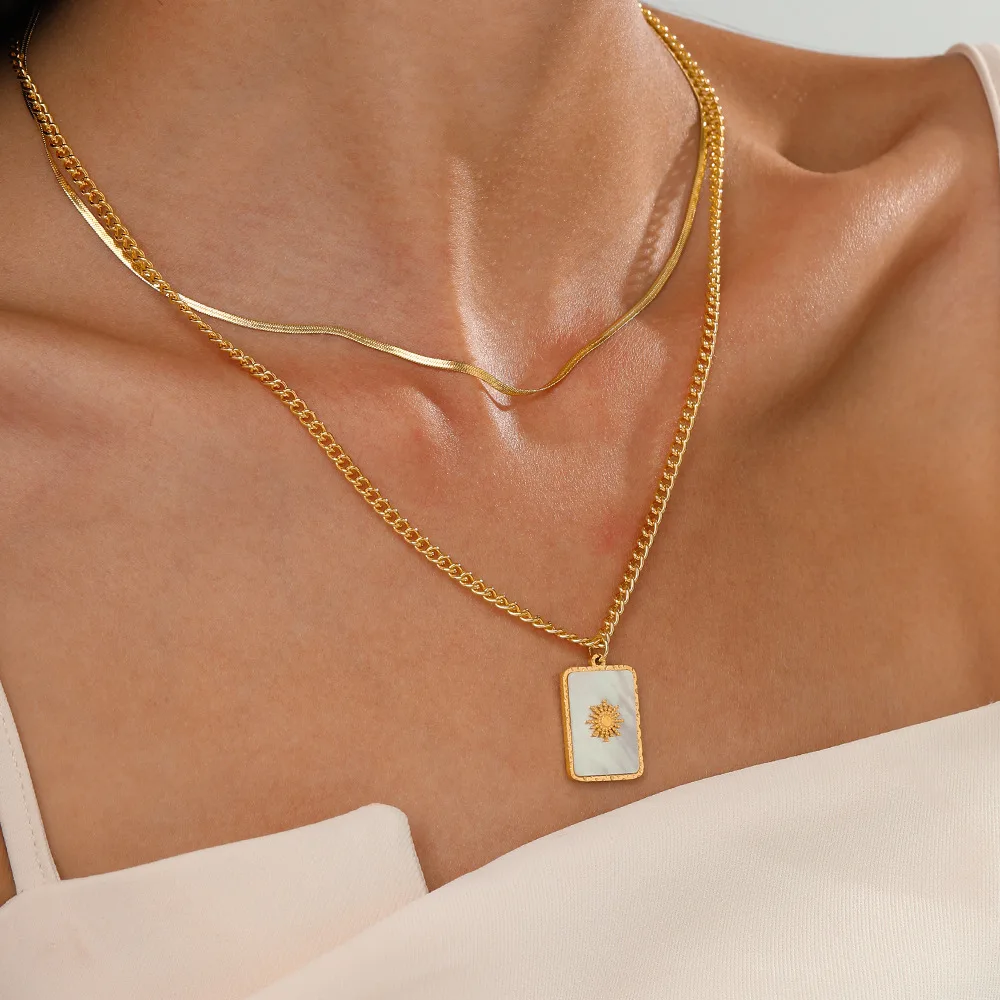 Fashion Minimalist 14k gold Geometric Square Two Layer Stainless Steel Necklace Design Jewelry For Women
Fashion Minimalist 14k gold Geometric Square Two Layer Stainless Steel Necklace Design Jewelry For Women