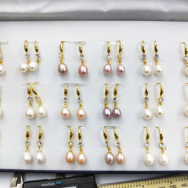 Elegant Cubic Zirconia Rice Pearl Drop Earring Gold Hook Baroque Pearl Earring Set, White/pink/purple
Elegant Cubic Zirconia Rice Pearl Drop Earring Gold Hook Baroque Pearl Earring Set, White/pink/purple