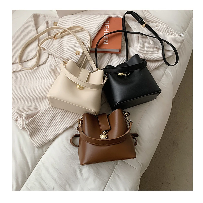 2021 Female Tote Bag Designers Luxury Handbags Solid Bucket simple women bag Famous Brand Shoulder Bag Ladies Bolsos
2021 Female Tote Bag Designers Luxury Handbags Solid Bucket simple women bag Famous Brand Shoulder Bag Ladies Bolsos