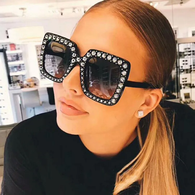 2021 New square black clear lens rhinestone glasses shades sunglasses women oversized, Picture shows
2021 New square black clear lens rhinestone glasses shades sunglasses women oversized, Picture shows
