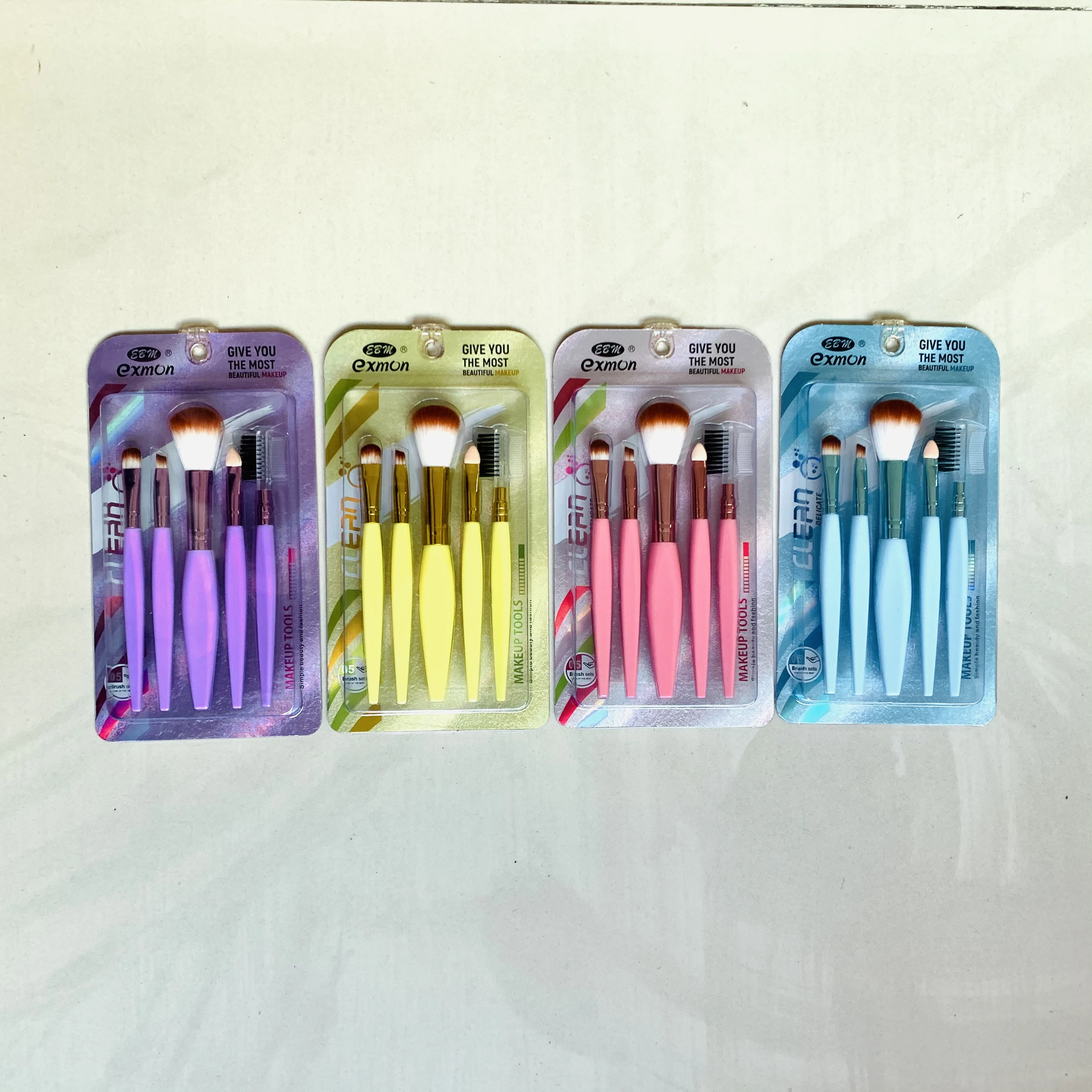 EBM 5pcs Professional private label beauty eyebrow eye shadow blush makeup brush set, 4 colors
EBM 5pcs Professional private label beauty eyebrow eye shadow blush makeup brush set, 4 colors