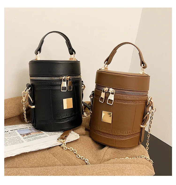 2021 hot style fashion retro cylinder mobile phone bag women bucket handbag designer bag ladies cylinder bag
2021 hot style fashion retro cylinder mobile phone bag women bucket handbag designer bag ladies cylinder bag