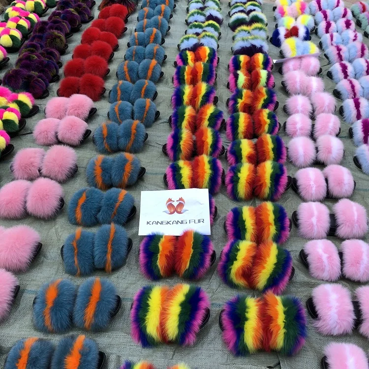 2021 colorful fluffy fox raccoon mink real womens big fur slippers with fur bedroom fur slippers
2021 colorful fluffy fox raccoon mink real womens big fur slippers with fur bedroom fur slippers