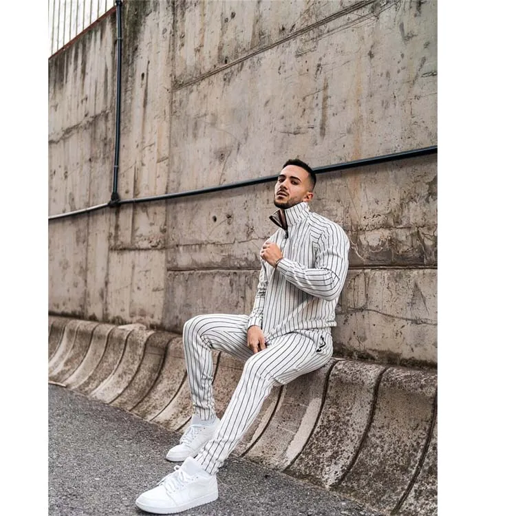 2021 Hot selling men clothes set fashion Striped men tracksuit set running long sleeve hoodie slim pant sweatsuit set men
2021 Hot selling men clothes set fashion Striped men tracksuit set running long sleeve hoodie slim pant sweatsuit set men
