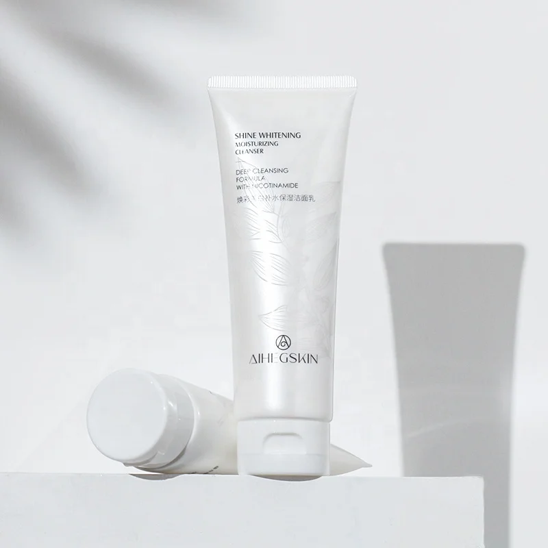 Natural Deep Cleansing Whitening Face Care Wash Brightening Moisturizing Cleanser, White
Natural Deep Cleansing Whitening Face Care Wash Brightening Moisturizing Cleanser, White