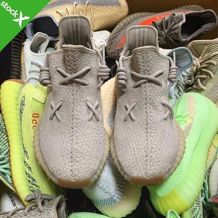 Yeezy 350 V2 Men's and Women's Athletic Performance Gym Sneakers Walking Shoes Sport Tennis Shoes
Yeezy 350 V2 Men's and Women's Athletic Performance Gym Sneakers Walking Shoes Sport Tennis Shoes