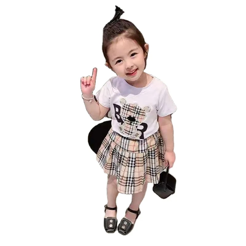 High Quality Cotton Short Sleeve T Shirt and Short Skirt Children Girl Clothes Set, White
High Quality Cotton Short Sleeve T Shirt and Short Skirt Children Girl Clothes Set, White