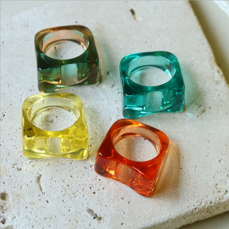 wholesale 2021 popular women neon rings high quality personalized geometric chunky resin ring colorful clear rings for girls
wholesale 2021 popular women neon rings high quality personalized geometric chunky resin ring colorful clear rings for girls