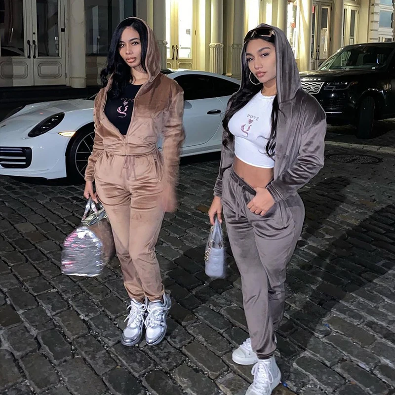 KQ-321 Women casual outfits velvet tracksuits two piece set sports trousers suits plus size training & jogging wear, As picture
KQ-321 Women casual outfits velvet tracksuits two piece set sports trousers suits plus size training & jogging wear, As picture