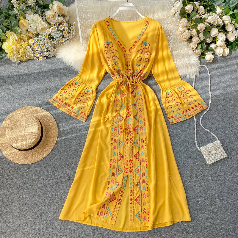 Hot selling women Summer Bohemian Style Dress Lady Embroidery o-neck Half Puff sleeve Short Midi Dress
Hot selling women Summer Bohemian Style Dress Lady Embroidery o-neck Half Puff sleeve Short Midi Dress