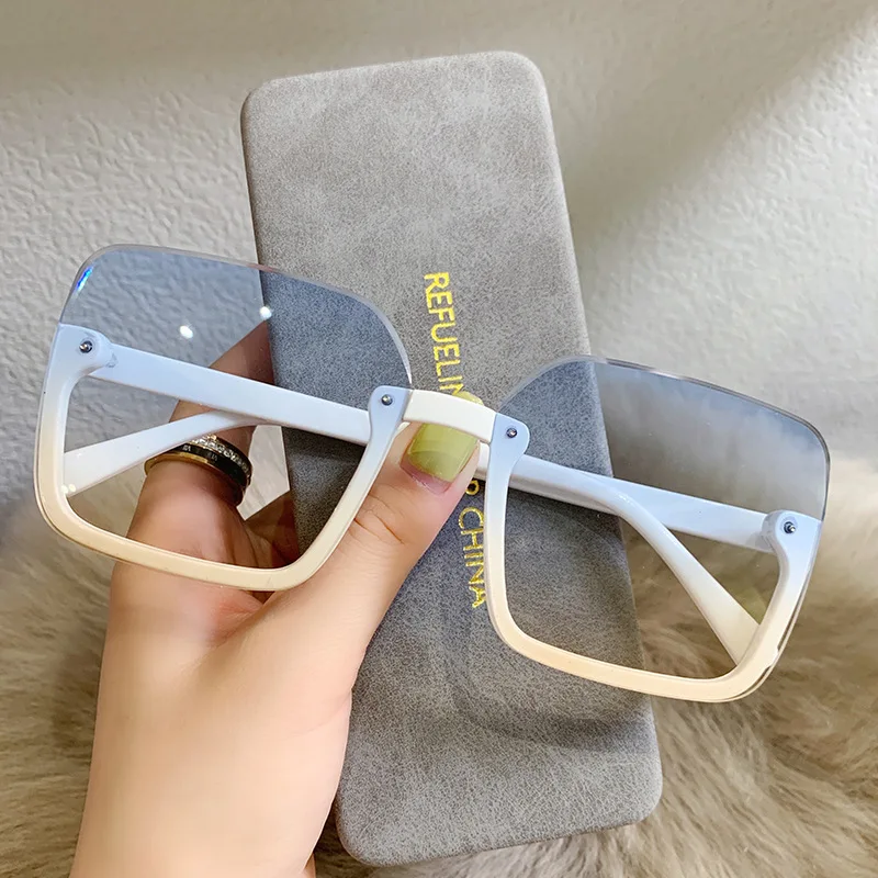 Fashion Square Sunglasses Women Vintage Half Frame Oversized gradient Sun Glasses for Men Luxury White Blue Eyewear UV400
Fashion Square Sunglasses Women Vintage Half Frame Oversized gradient Sun Glasses for Men Luxury White Blue Eyewear UV400