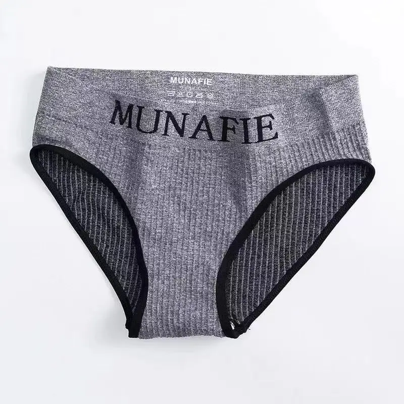 Munafie Young Ladies Seamless Brief Panties Middle Waist Breathable Briefs Women Underwear Sexy Ladies
Munafie Young Ladies Seamless Brief Panties Middle Waist Breathable Briefs Women Underwear Sexy Ladies