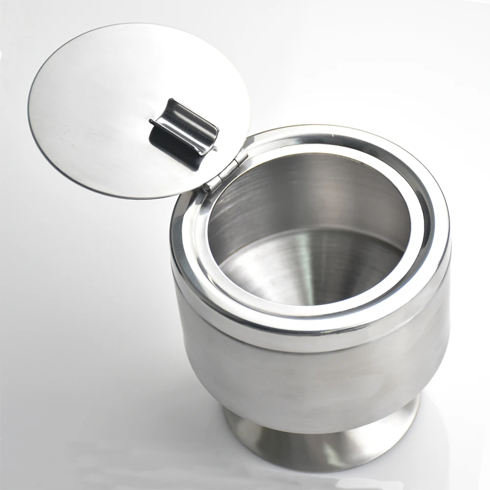 FREE SAMPLE Stainless Steel Ashtray With Lid Car Cigarette Ashtray 
FREE SAMPLE Stainless Steel Ashtray With Lid Car Cigarette Ashtray