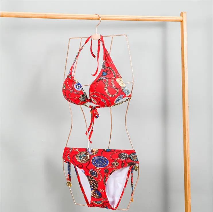 Top Sale shiny gold silver rose gold copper body metal hangers for swimwear bikini display 
Top Sale shiny gold silver rose gold copper body metal hangers for swimwear bikini display