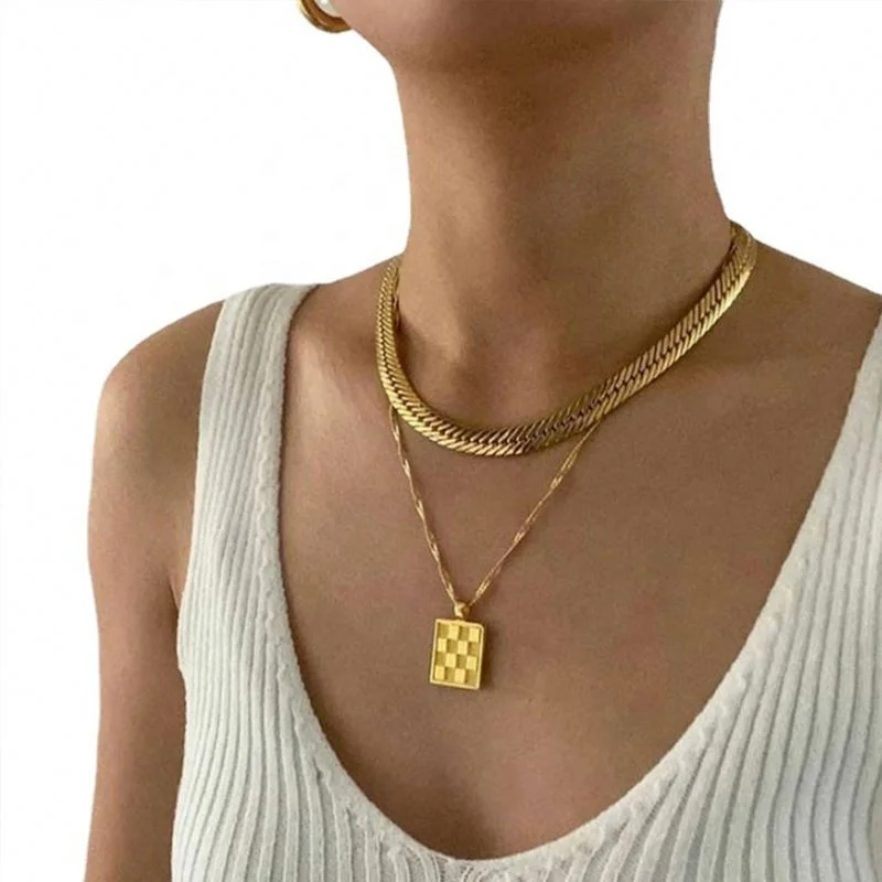 2021 New Arrival Fashion Jewelry 18k Gold Plated Stainless Steel Plaid Square Pendant Necklaces for Women Tarnish Free
2021 New Arrival Fashion Jewelry 18k Gold Plated Stainless Steel Plaid Square Pendant Necklaces for Women Tarnish Free