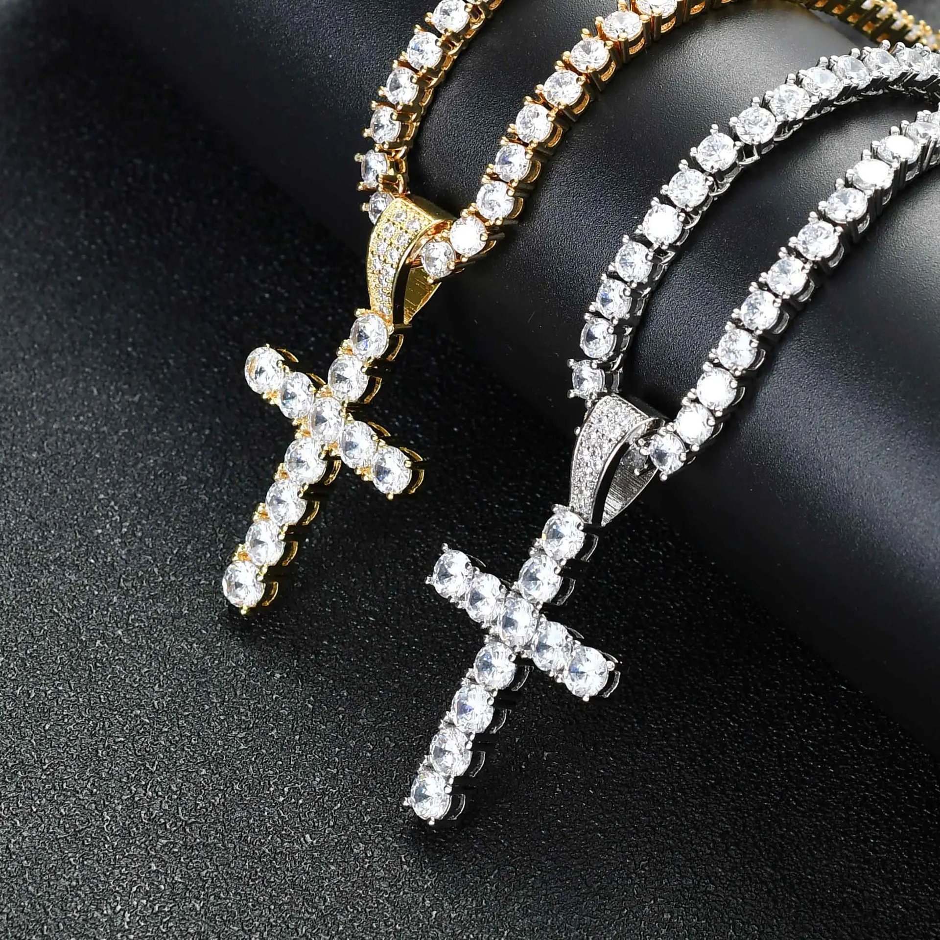 Wholesale High Quality Iced Out Crystal Cross Pendant Necklace Customization Is Welcome, Picture shows
Wholesale High Quality Iced Out Crystal Cross Pendant Necklace Customization Is Welcome, Picture shows