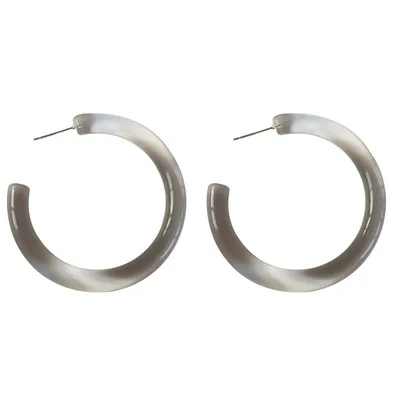 Simple Transparent Resin Round Earrings INS Style Trendy S925 Silver Needle Resin C shaped Earrings For Ladies, Pciture shows
Simple Transparent Resin Round Earrings INS Style Trendy S925 Silver Needle Resin C shaped Earrings For Ladies, Pciture shows