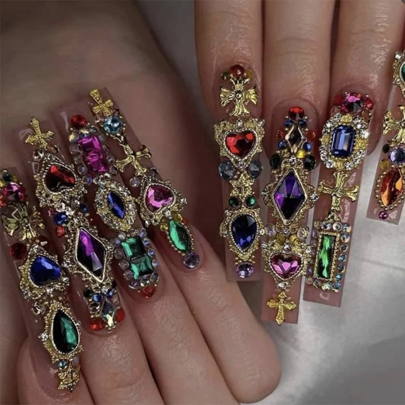 Wholesale 2022 Alloy Luxury Nail Art Diamond Rhinestone Charms 10Pcs/Bag Metal 3D Nail Decoration Designer Heart Nail Charms
Wholesale 2022 Alloy Luxury Nail Art Diamond Rhinestone Charms 10Pcs/Bag Metal 3D Nail Decoration Designer Heart Nail Charms