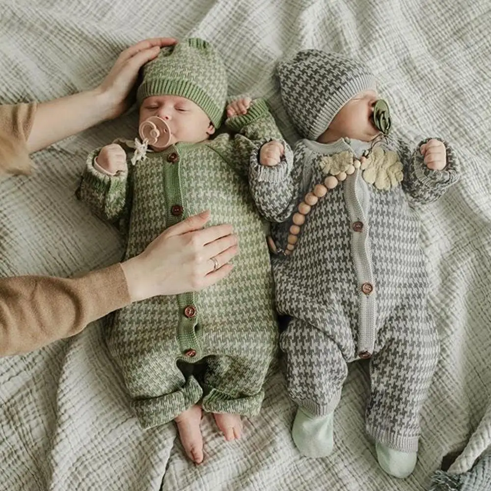 Autumn Knitted Newborn Baby Clothes Autumn Winter Baby plaid Romper With Hat Infant Toddler knitted Jumpsuit, As picture
Autumn Knitted Newborn Baby Clothes Autumn Winter Baby plaid Romper With Hat Infant Toddler knitted Jumpsuit, As picture