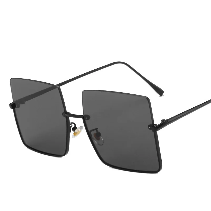 Fashion brand custom sunglasses 2021 Latest retro Square women's Rimless sunglasses metal big frame sun glasses
Fashion brand custom sunglasses 2021 Latest retro Square women's Rimless sunglasses metal big frame sun glasses