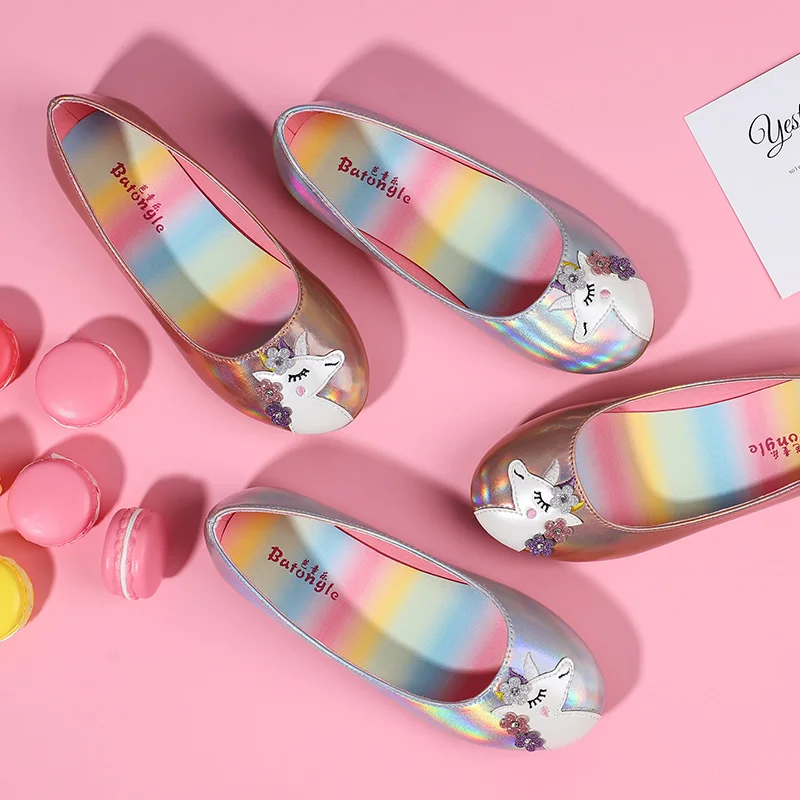 Fashion children's shoes cartoon unicorn casual girls shoes big children's round head soft soles sandals, Silver
Fashion children's shoes cartoon unicorn casual girls shoes big children's round head soft soles sandals, Silver