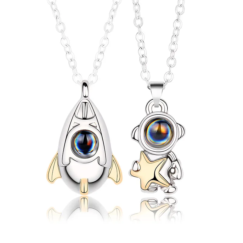 Hot selling 100 Languages Projection couple necklace Astronaut Pendant cross necklace chain Necklace jewelry
Hot selling 100 Languages Projection couple necklace Astronaut Pendant cross necklace chain Necklace jewelry