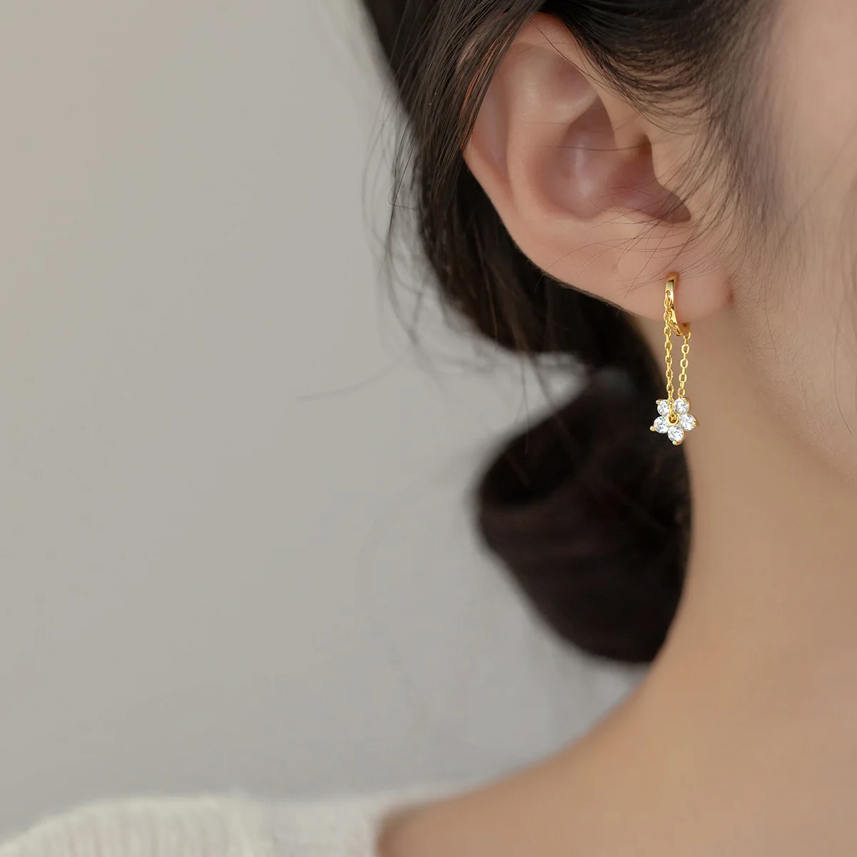 wholesale 925 silver earrings women sterling silver long tassel chain drop earrings gold plated silver hoop earrings jewelry
wholesale 925 silver earrings women sterling silver long tassel chain drop earrings gold plated silver hoop earrings jewelry