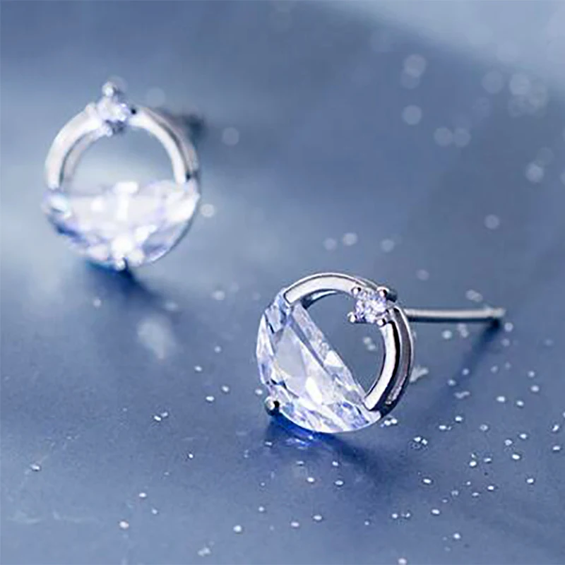 Korean Version 925 Sterling Silver Fashion Earrings Zircon Personality Round Female Stud Earring 2021 Trend Jewelry
Korean Version 925 Sterling Silver Fashion Earrings Zircon Personality Round Female Stud Earring 2021 Trend Jewelry
