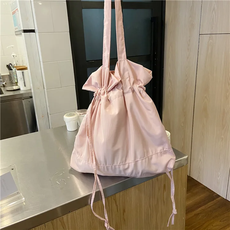 Japanese ins drawstring canvas bag niche design wild literary fold drawstring shoulder bag, 4 colors
Japanese ins drawstring canvas bag niche design wild literary fold drawstring shoulder bag, 4 colors
