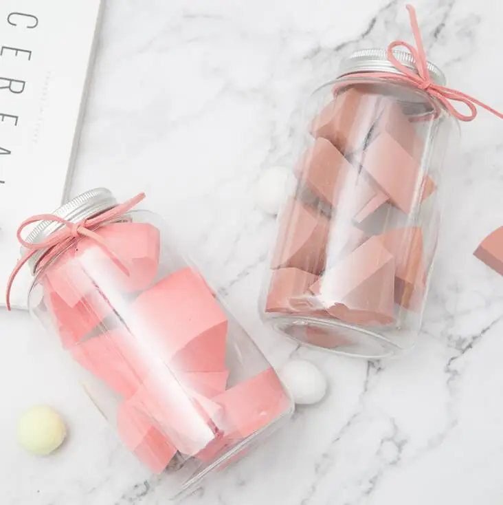 OMG disposable heart makeup puff 12 pcs Super Soft Make Up Beauty Latex Free sponge makeup blending triangle Portable sponge
OMG disposable heart makeup puff 12 pcs Super Soft Make Up Beauty Latex Free sponge makeup blending triangle Portable sponge