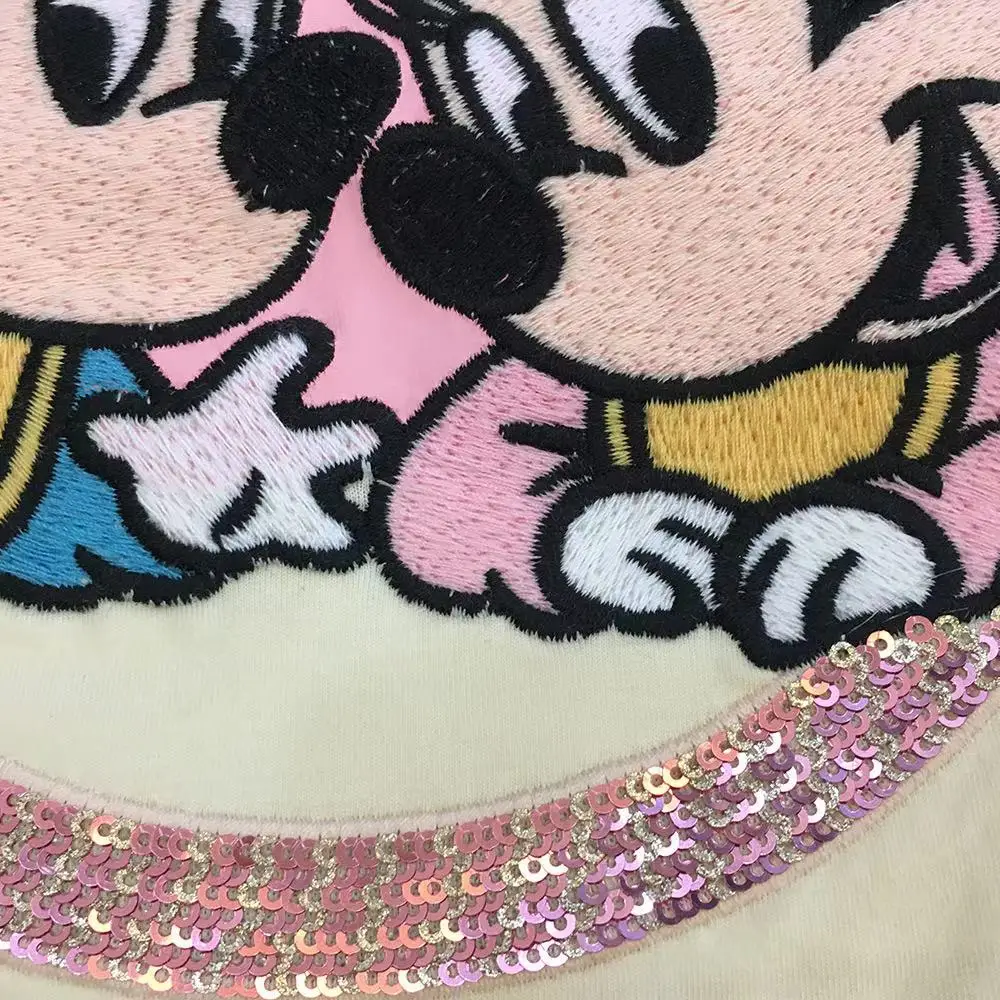 2021 fashion new Mickey T-shirt wild embroidery patch printing T-shirt casual loose letter G home T-shirt
2021 fashion new Mickey T-shirt wild embroidery patch printing T-shirt casual loose letter G home T-shirt