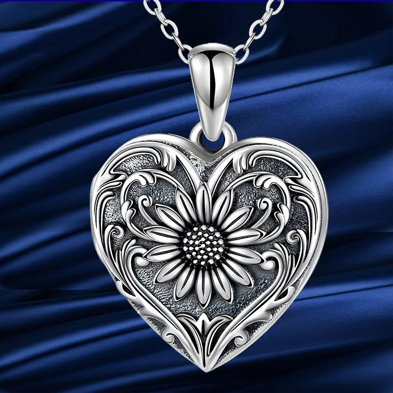 Classical Daily Matching Jewelry Leaf Vine Engraved Jewelry Metal Heart-shaped Sunflower Retro Necklace
Classical Daily Matching Jewelry Leaf Vine Engraved Jewelry Metal Heart-shaped Sunflower Retro Necklace