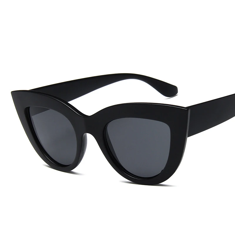 Drop shipping Small thick frame sunglasses woman gradient candy color cat eye sunglasses
Drop shipping Small thick frame sunglasses woman gradient candy color cat eye sunglasses