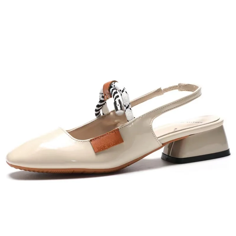Wholesale European and American fashion large size thick heel buckle women's high heel sandals
Wholesale European and American fashion large size thick heel buckle women's high heel sandals