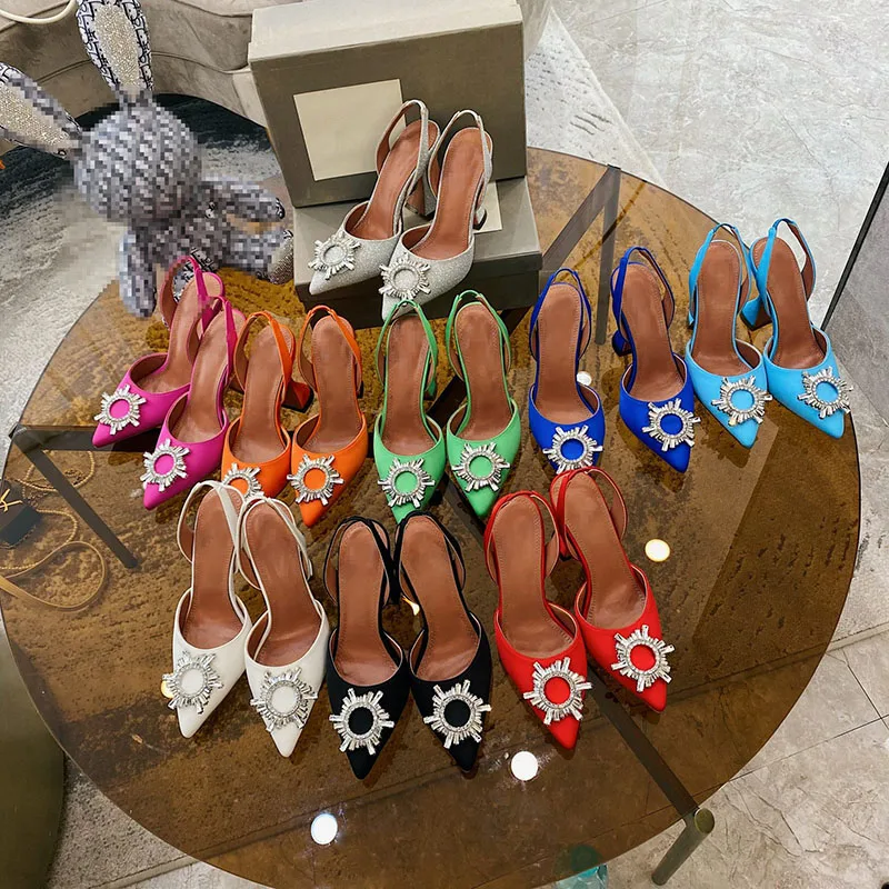 A luxury Original Diamond Rhinestone Sexy Black Trendy Fashion Designer Chunky Clear High Heels Sandal Shoes For Women Ladies
A luxury Original Diamond Rhinestone Sexy Black Trendy Fashion Designer Chunky Clear High Heels Sandal Shoes For Women Ladies