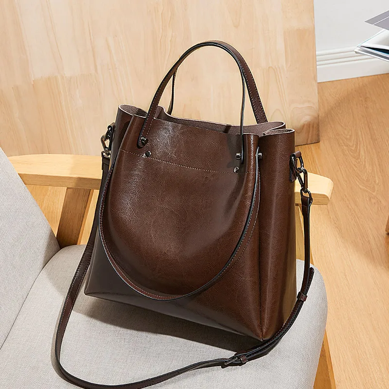 wholesale european large capacity handbag customized coffee vintage women shoulder leather tote bag
wholesale european large capacity handbag customized coffee vintage women shoulder leather tote bag