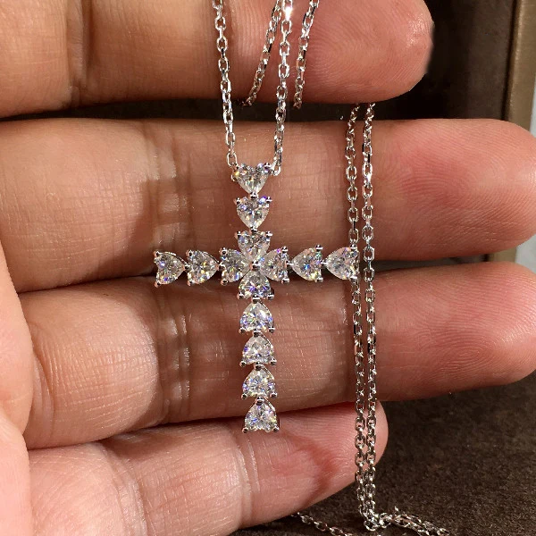 CAOSHI New Style Simple Charm Cubic Zirconia Pendant Silver Color Unique Design Fashion Cute Heart Cross Necklace Women
CAOSHI New Style Simple Charm Cubic Zirconia Pendant Silver Color Unique Design Fashion Cute Heart Cross Necklace Women