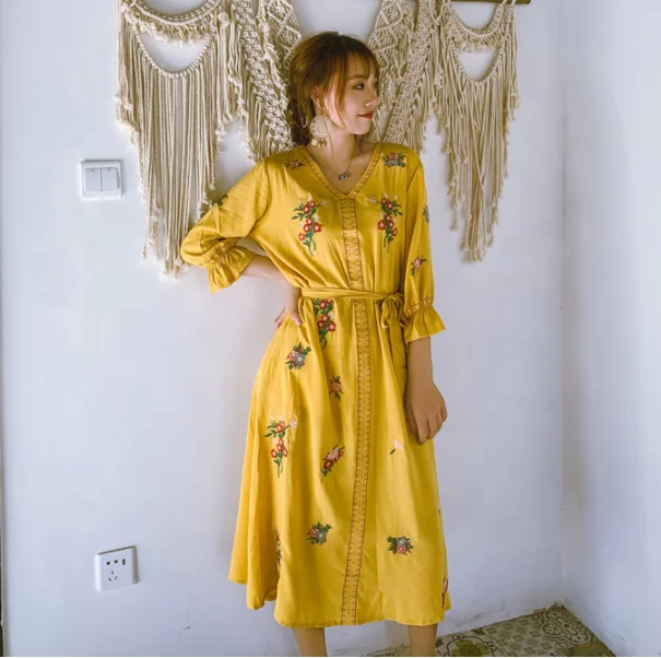 B24729A Spring and summer women holiday bohemian style embroidery loose lace dress
B24729A Spring and summer women holiday bohemian style embroidery loose lace dress