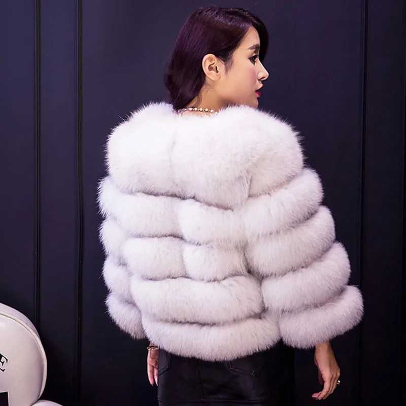 Faux Fox Fur Coat Plus Size Coats New Winter Coat Jacket clothes Women Fashion Short Style Fake Fur woman outerwear for Lady, Picture
Faux Fox Fur Coat Plus Size Coats New Winter Coat Jacket clothes Women Fashion Short Style Fake Fur woman outerwear for Lady, Picture