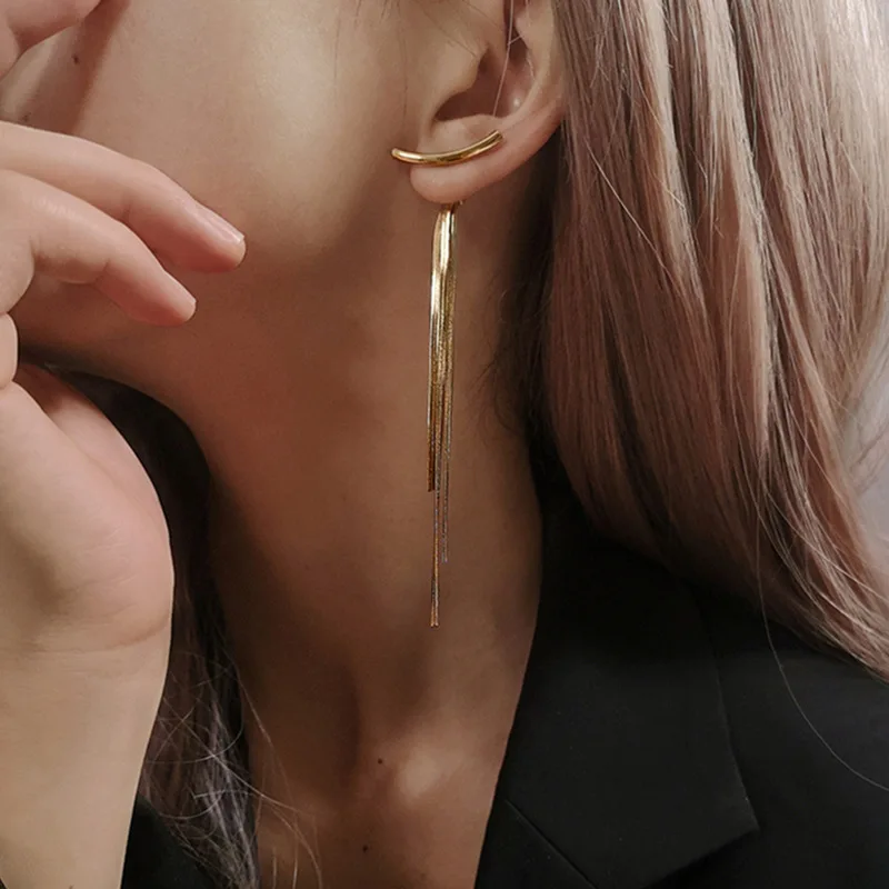 Multiple Trendy Ins Chain Ear rings Lady Gold Plated Earrings Pendant Creative Snake Bone Tassel Metal Long Style Earrings
Multiple Trendy Ins Chain Ear rings Lady Gold Plated Earrings Pendant Creative Snake Bone Tassel Metal Long Style Earrings