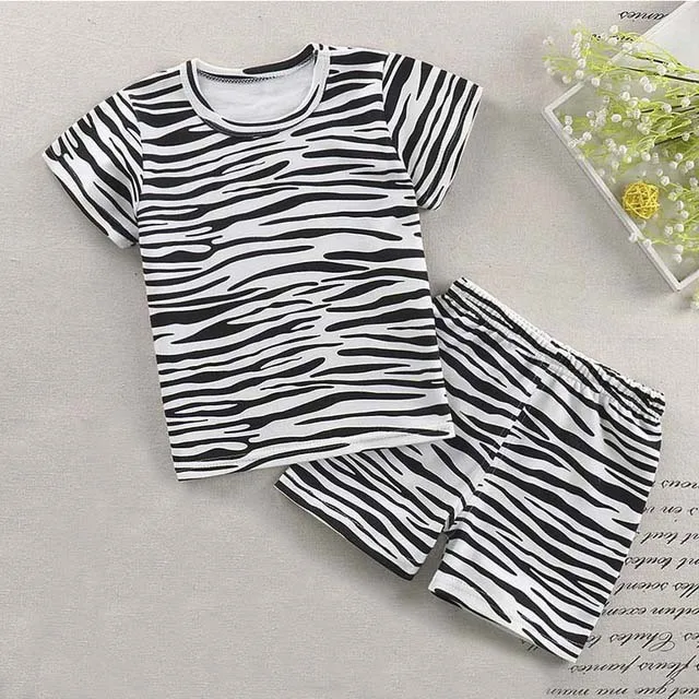 Summer Zebra Pattern Short Sleeve Kids Sleepwearkids Stripe Pajama Set 100% Cotton Pajama Terno For Kids
Summer Zebra Pattern Short Sleeve Kids Sleepwearkids Stripe Pajama Set 100% Cotton Pajama Terno For Kids