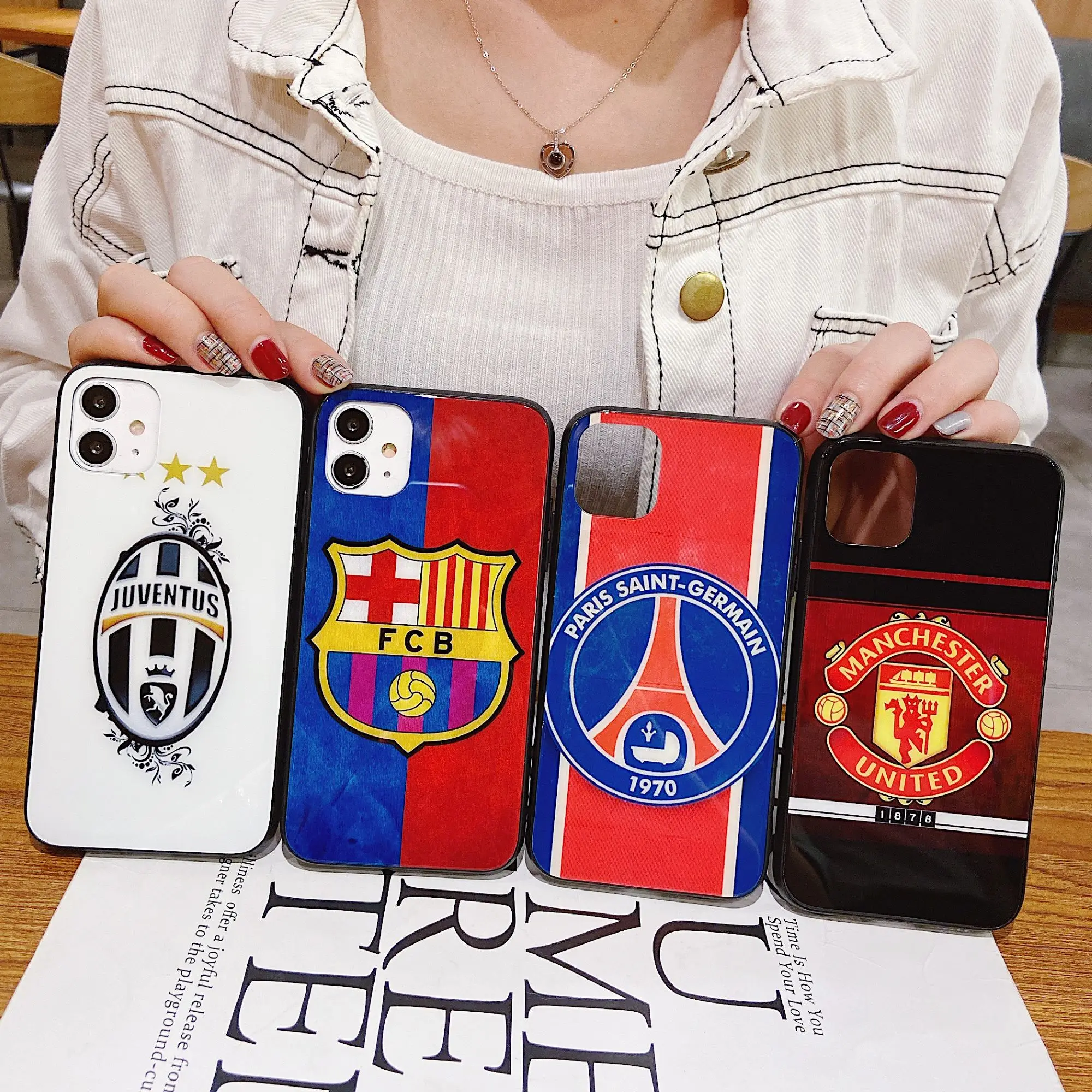 Wholesale hot sale customized soccer team HD tempered glass phone case for iPhone xs max xr 11 pro max 12 mini pro max, Colorful
Wholesale hot sale customized soccer team HD tempered glass phone case for iPhone xs max xr 11 pro max 12 mini pro max, Colorful