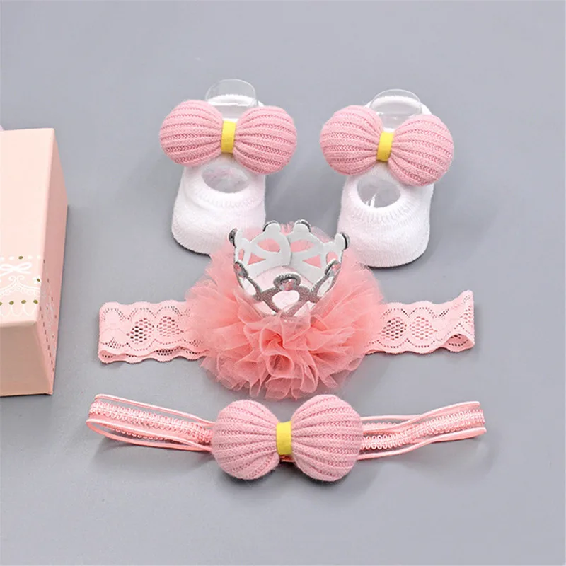Wholesale Hot Selling Baby birthday gift box Flower headband and socks set Infant girl Princess crown set, Available for choose or customized
Wholesale Hot Selling Baby birthday gift box Flower headband and socks set Infant girl Princess crown set, Available for choose or customized