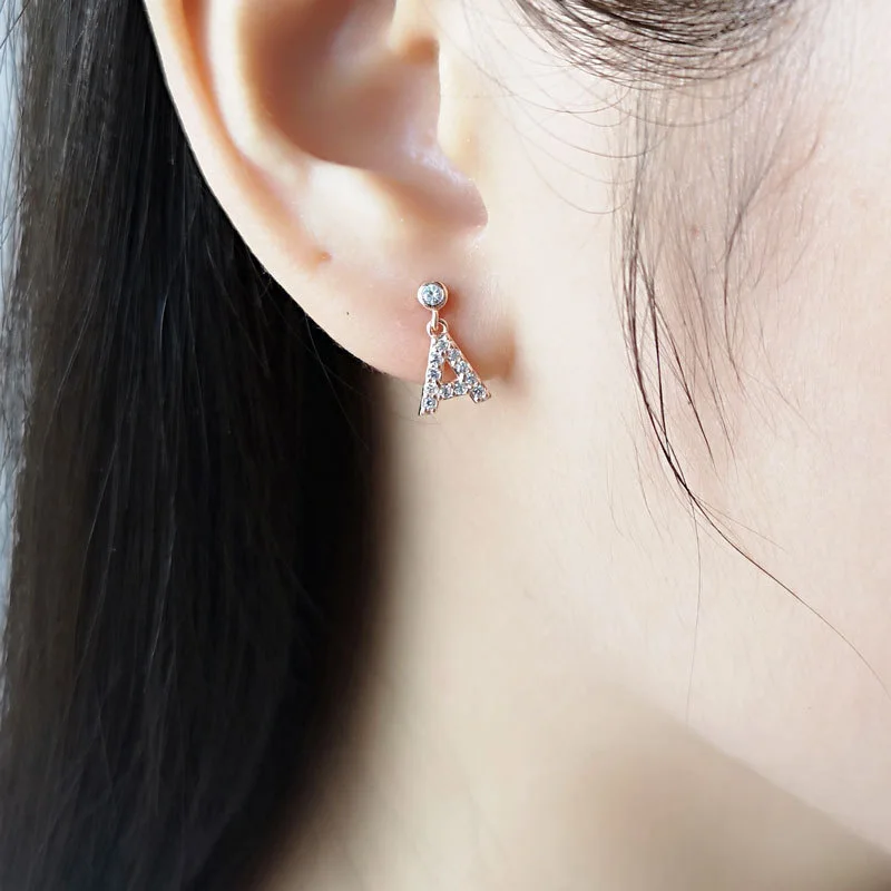 2021 New 26 English Letters Diamond Earrings 925 Sterling Silver Girl Personalized Earrings Jewelry For Women, Platinum,rose gold
2021 New 26 English Letters Diamond Earrings 925 Sterling Silver Girl Personalized Earrings Jewelry For Women, Platinum,rose gold