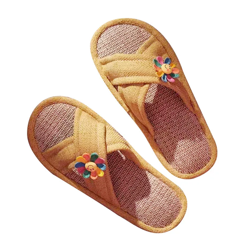 Indoor spring and autumn cotton linen slippers Women summer lovers home soft bottom linen slippers
Indoor spring and autumn cotton linen slippers Women summer lovers home soft bottom linen slippers